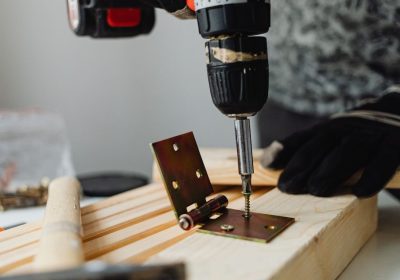 Furniture assembly handyman services in Dubai
